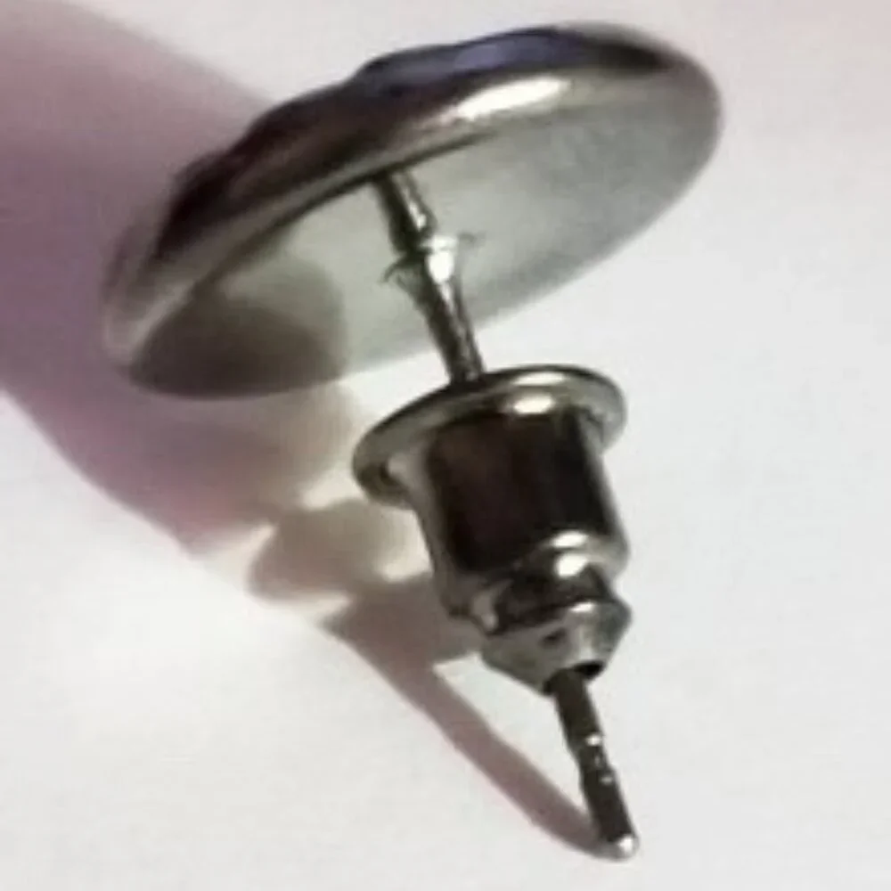 Dragon Scale Post Earrings - Picture 3 of 3